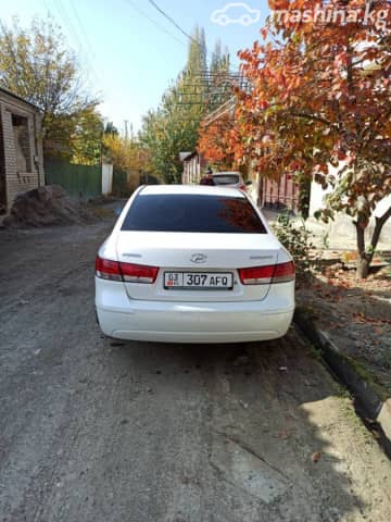 Hyundai Sonata V (NF) 2.0 AT