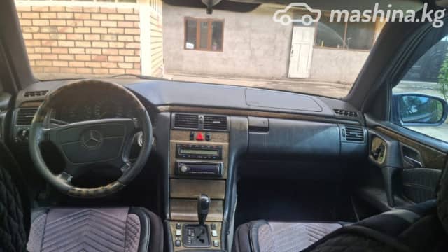Mercedes-Benz E-Класс II (W210, S210) 320 3.2 AT