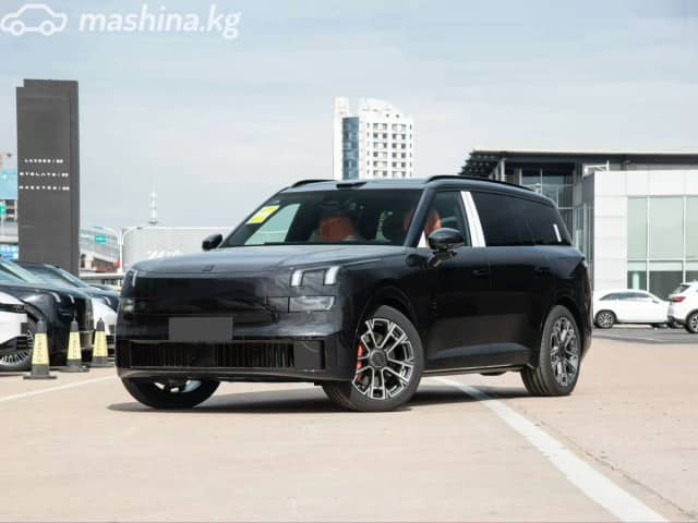 Lynk & Co 900 2.0hyb AT 4WD