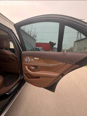 Mercedes-Benz E-Класс V (W213, S213, C238) 300 2.0 AT 4WD