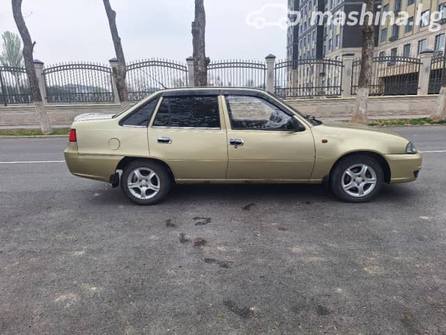 Daewoo Nexia I Рестайлинг 1.5 MT