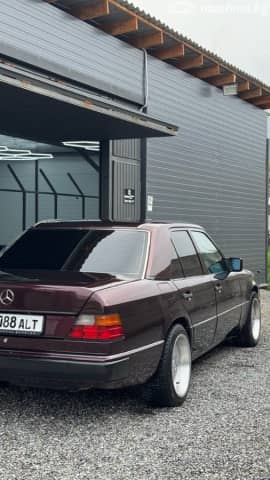 Mercedes-Benz W124 230 2.3 MT