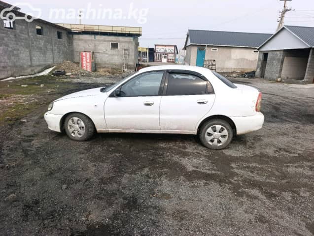 Daewoo Lanos (Sens) 1.5 MT