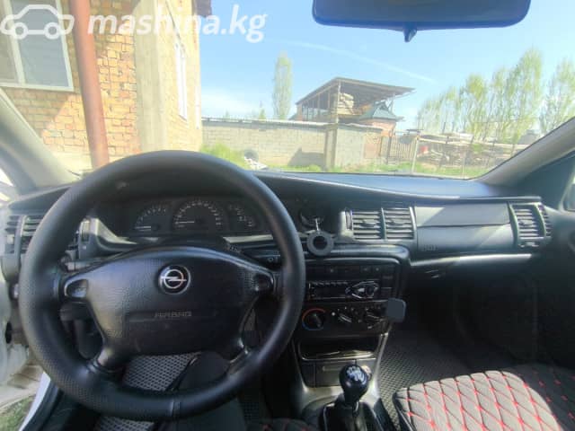 Opel Vectra B Рестайлинг 1.6 MT