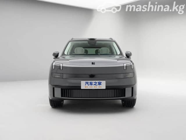 Lynk & Co 900 2.0hyb AT 4WD