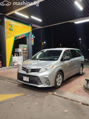 Toyota Sienna III Рестайлинг 2 3.5 AT