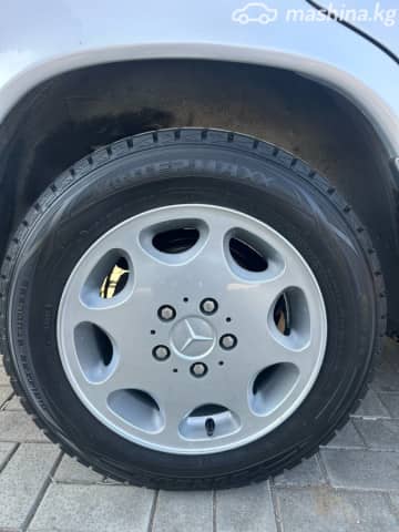 Mercedes-Benz W124 220 2.2 AT