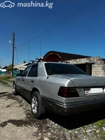 Mercedes-Benz W124 250 2.5d MT