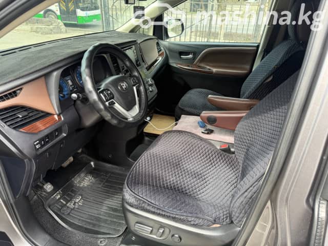 Toyota Sienna III Рестайлинг 2 3.5 AT 4WD
