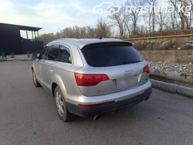 Audi Q7 I (4L) 3.0d AT 4WD