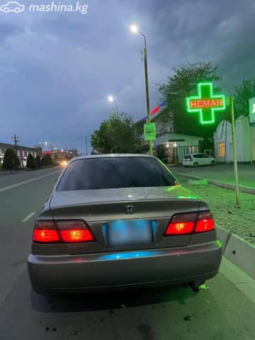 Honda Accord VI 2.0 AT
