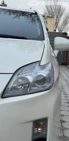 Toyota Prius III (XW30) Plug-in Hybrid 1.8hyb AT