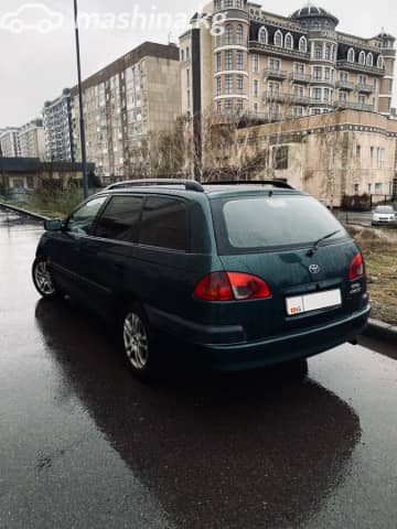Toyota Avensis I 2.0d MT