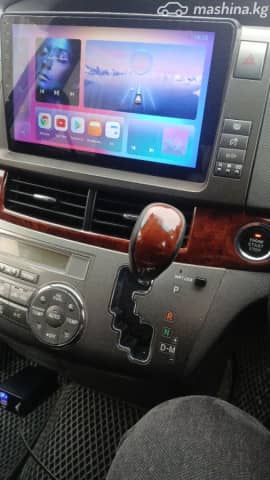 Toyota Estima III Рестайлинг 2.4 CVT