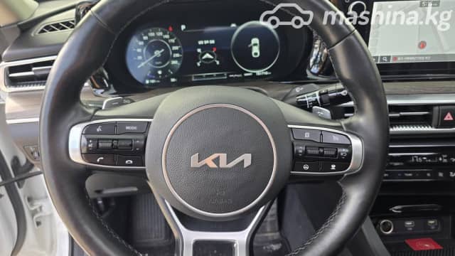 Kia K5 III 2.0 AT
